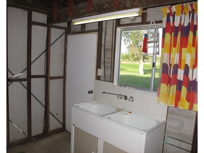 12 Betzels Lane, Bowen QLD 4805