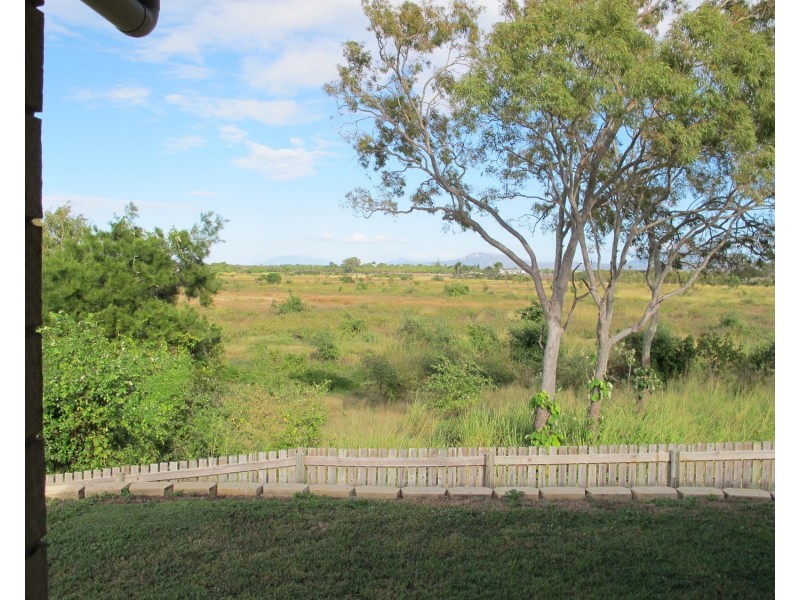 1/11 Craigie Court, Bowen QLD 4805