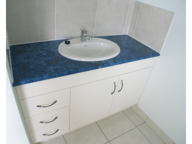 1/11 Craigie Court, Bowen QLD 4805