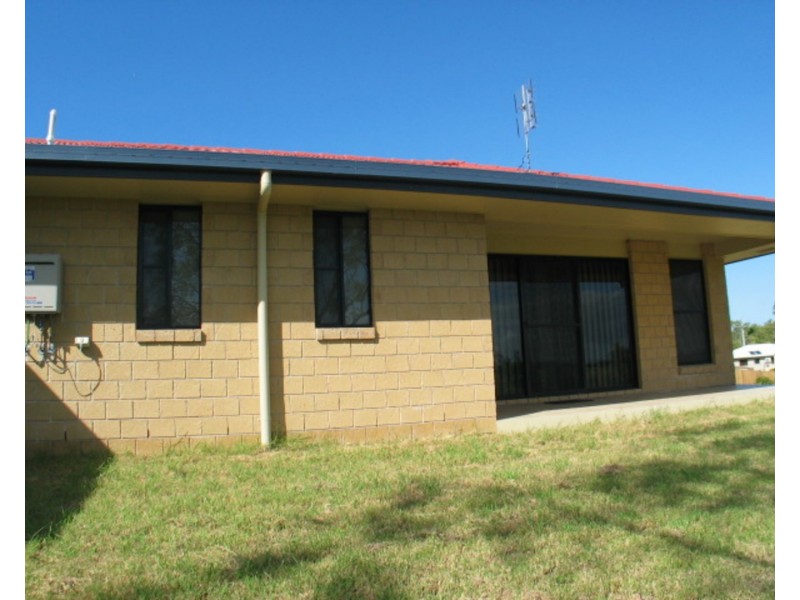 1/11 Craigie Court, Bowen QLD 4805