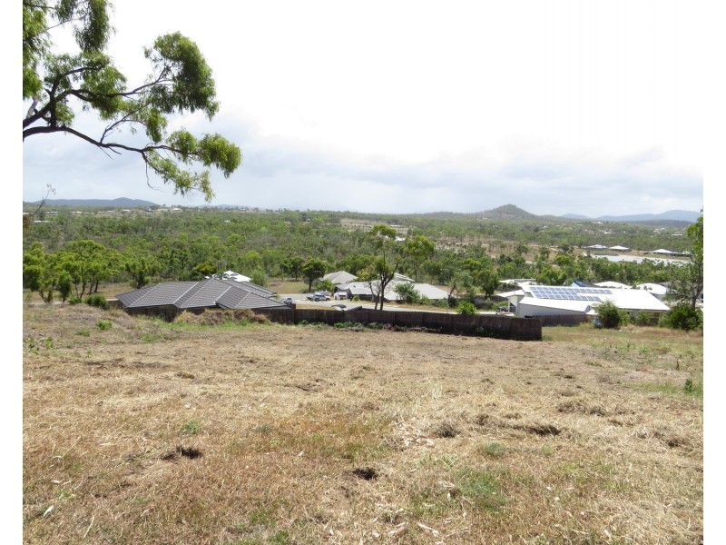 11 Harbour View Terrace, Bowen QLD 4805