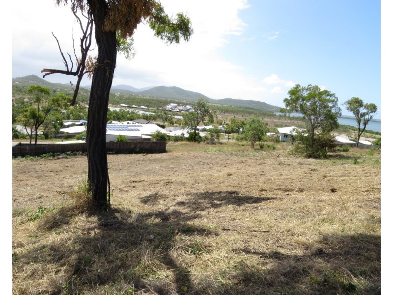 11 Harbour View Terrace, Bowen QLD 4805