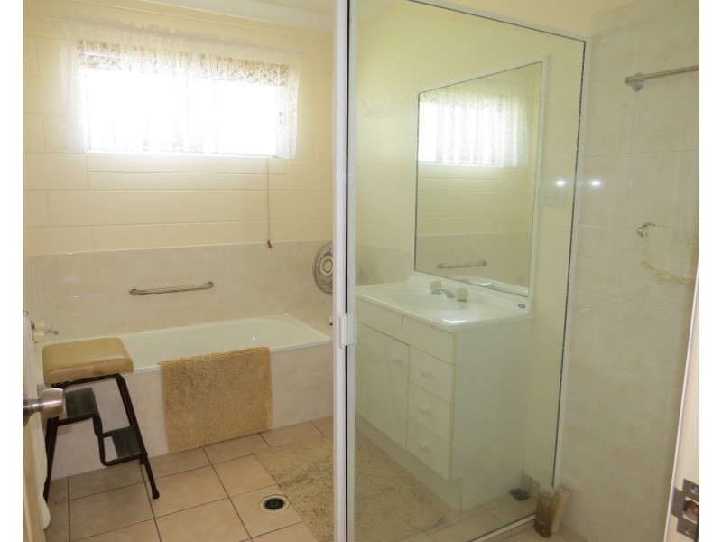 1/30 John Street, Bowen QLD 4805