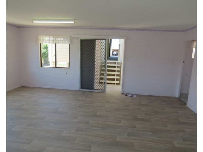 25 Thomas Street, Bowen QLD 4805