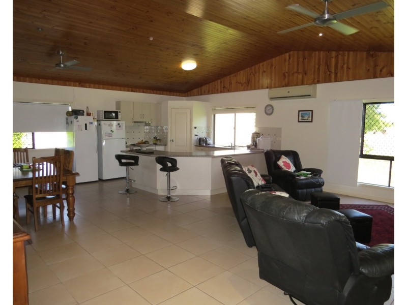 20 Lucinda Place, Bowen QLD 4805