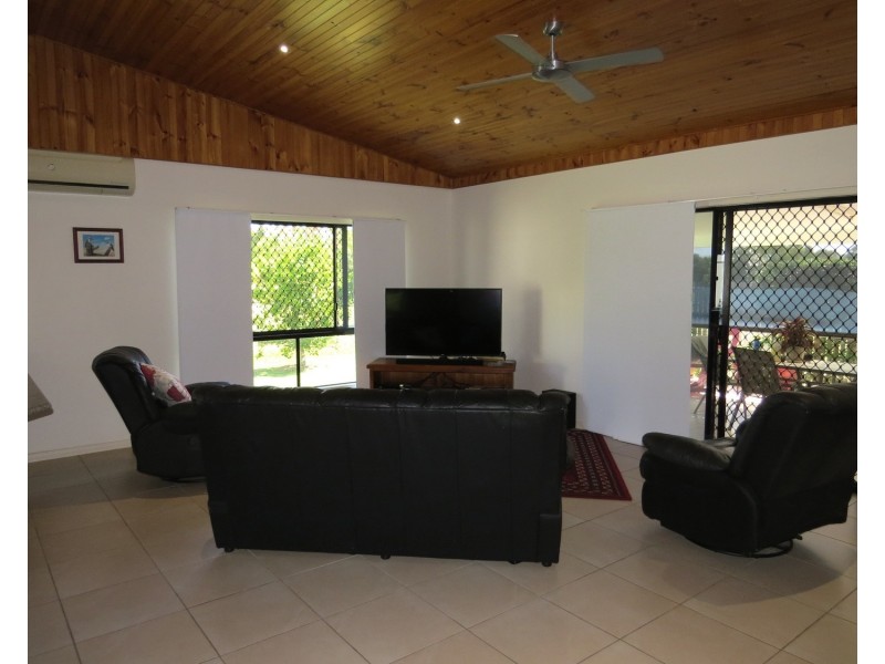 20 Lucinda Place, Bowen QLD 4805