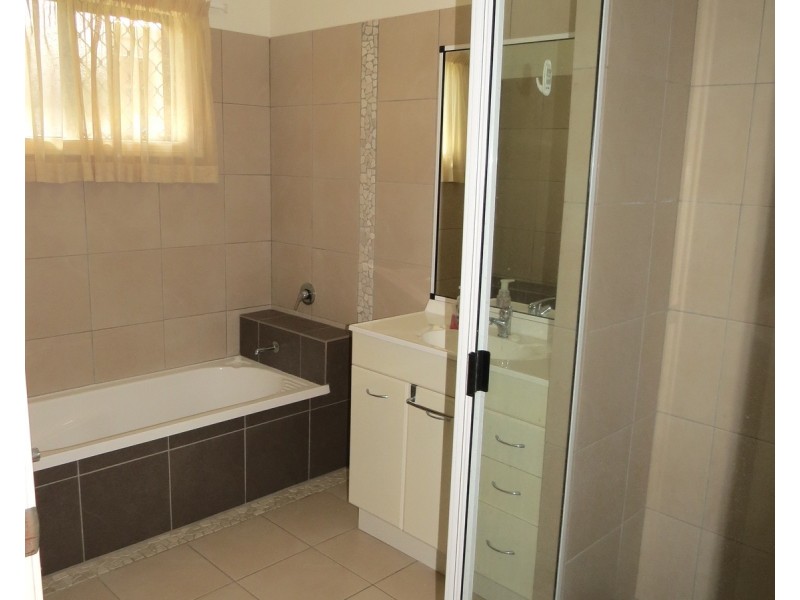 20 Lucinda Place, Bowen QLD 4805