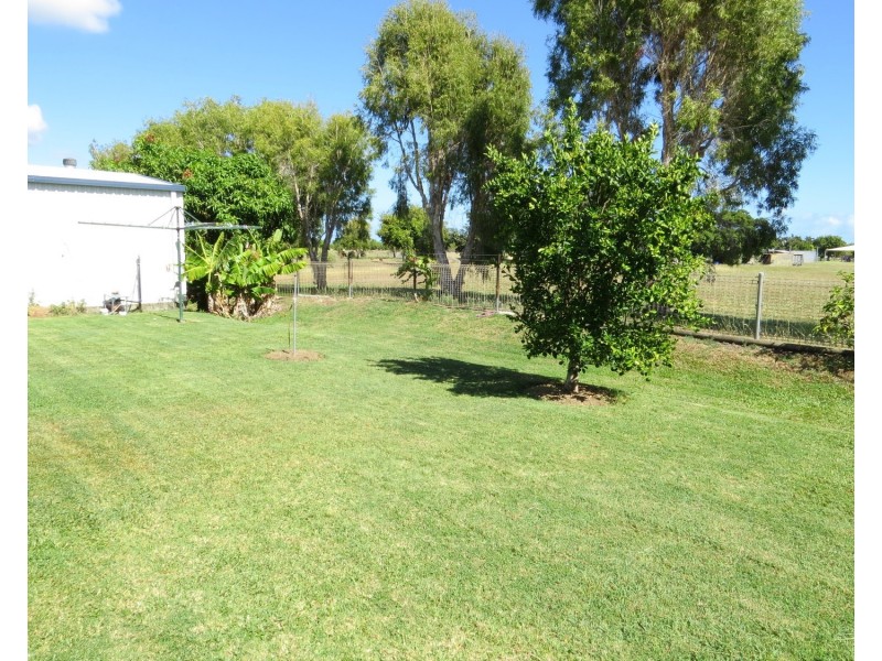 20 Lucinda Place, Bowen QLD 4805