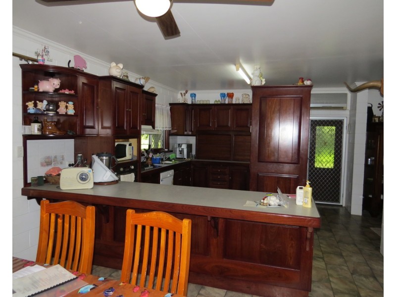 82 Weekes Road, Bowen QLD 4805