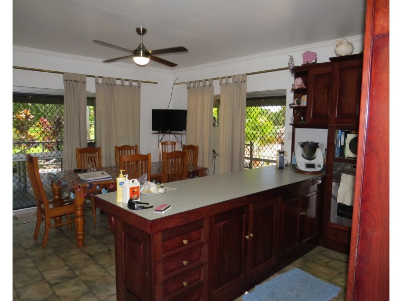 82 Weekes Road, Bowen QLD 4805