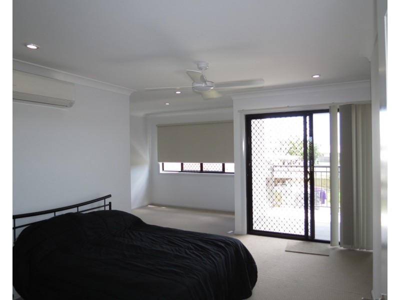 4/9 Gordon Street, Bowen QLD 4805