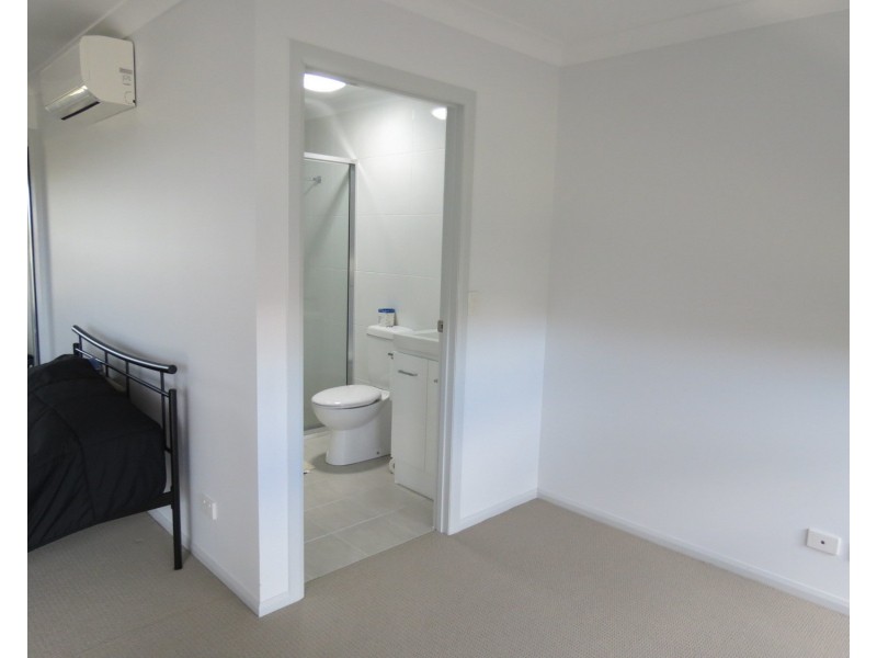 4/9 Gordon Street, Bowen QLD 4805