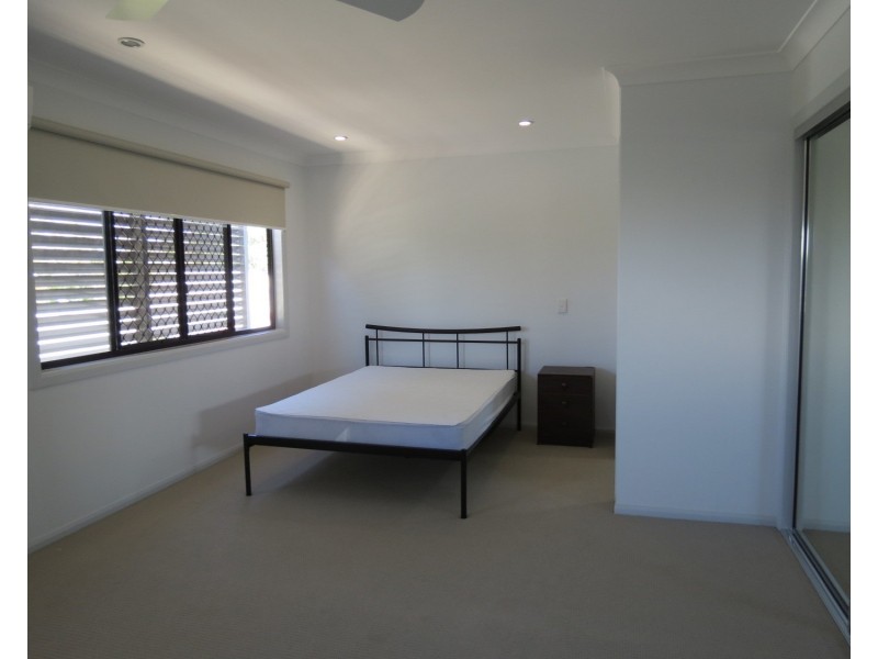 4/9 Gordon Street, Bowen QLD 4805