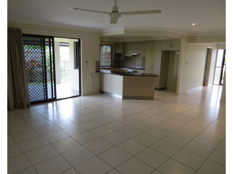 16 Lucinda Place, Bowen QLD 4805