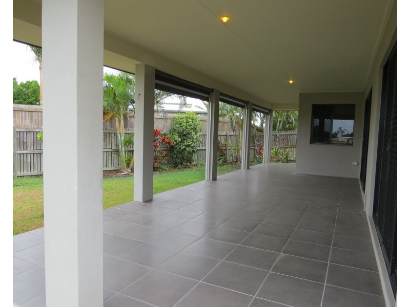 16 Lucinda Place, Bowen QLD 4805