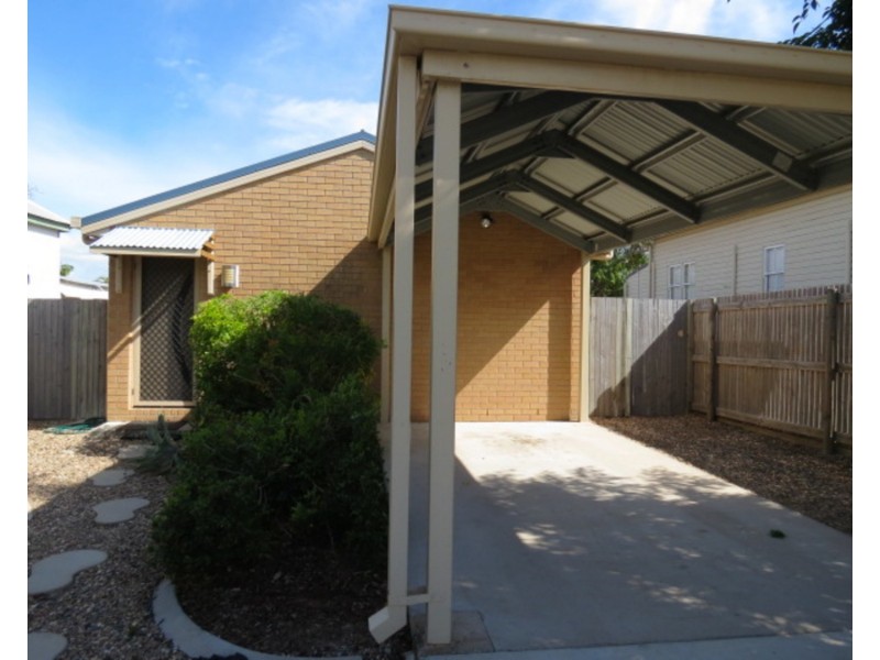 8 Johnston Street, Bowen QLD 4805