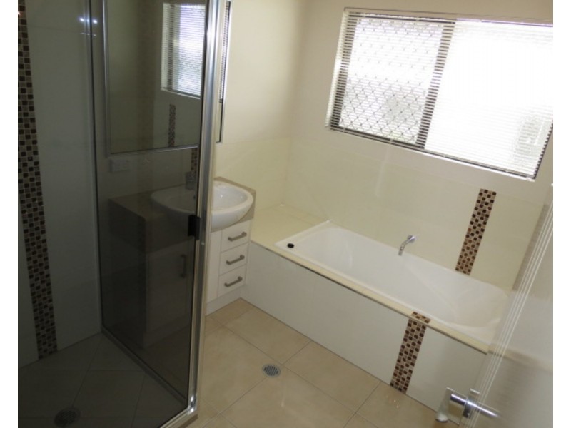 3 Sunshine Court, Bowen QLD 4805