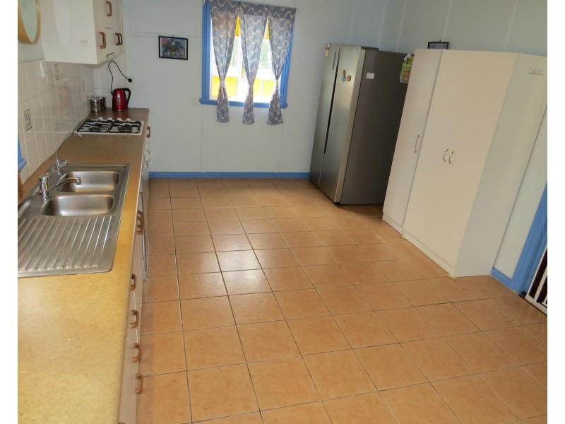 7 Leichhardt Street, Bowen QLD 4805