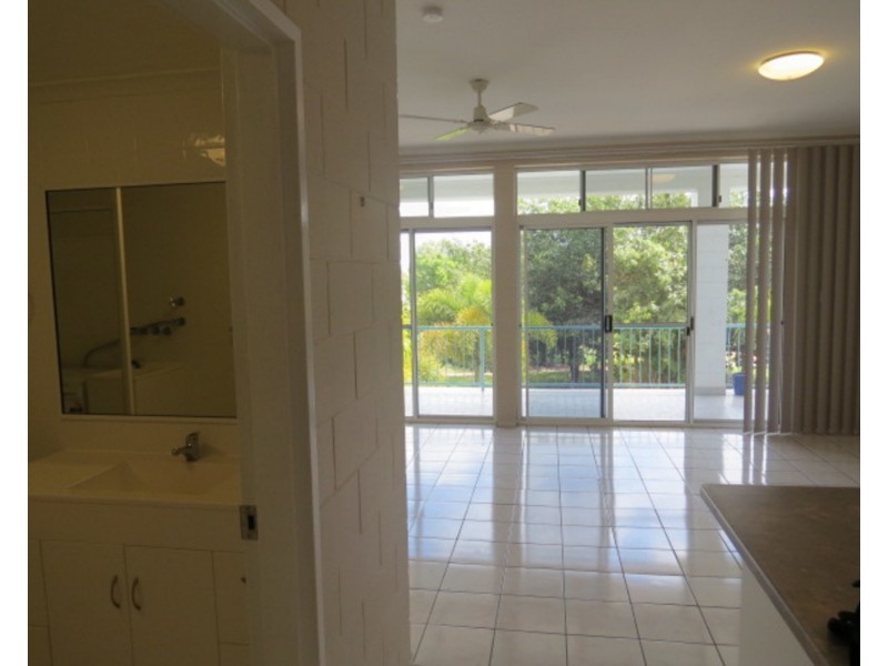 12/89 Horseshoe Bay Road, Bowen QLD 4805
