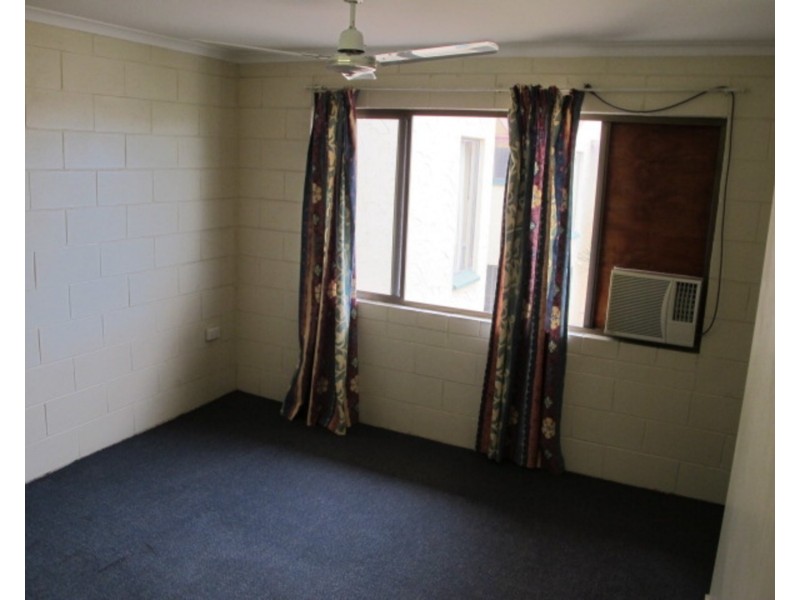 2/2a Powell Street, Bowen QLD 4805