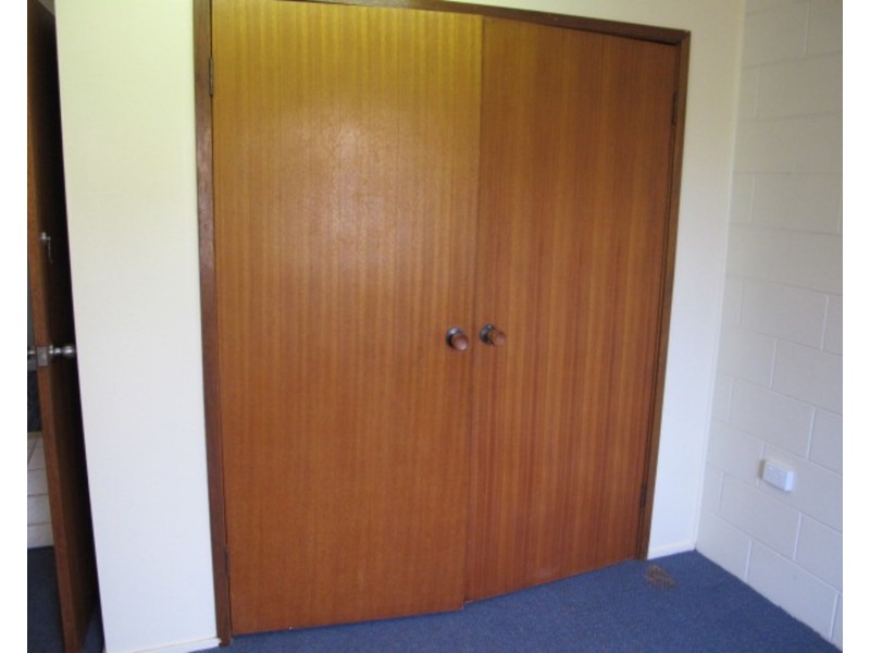 2/2a Powell Street, Bowen QLD 4805