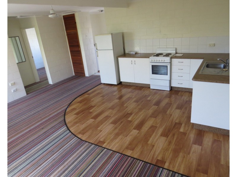 3/16 Powell Street, Bowen QLD 4805