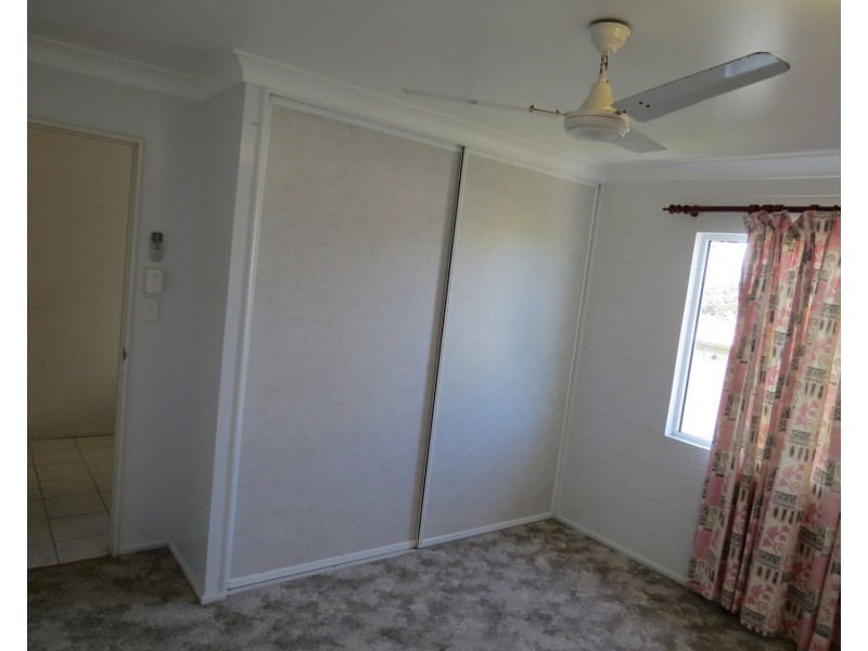 1/108 Herbert Street, Bowen QLD 4805