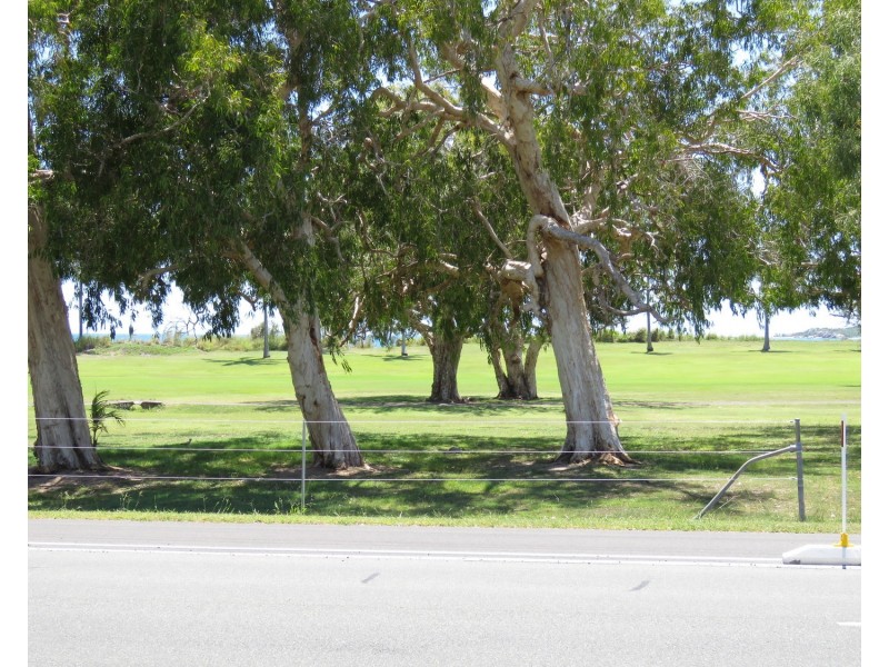 25 Golf Links Road, Bowen QLD 4805