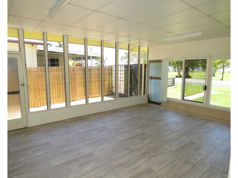 25 Golf Links Road, Bowen QLD 4805