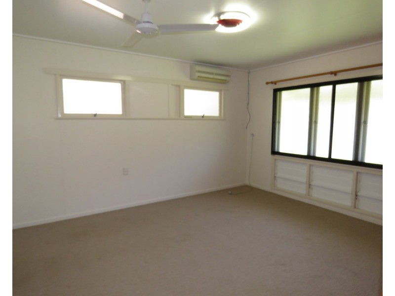 25 Golf Links Road, Bowen QLD 4805