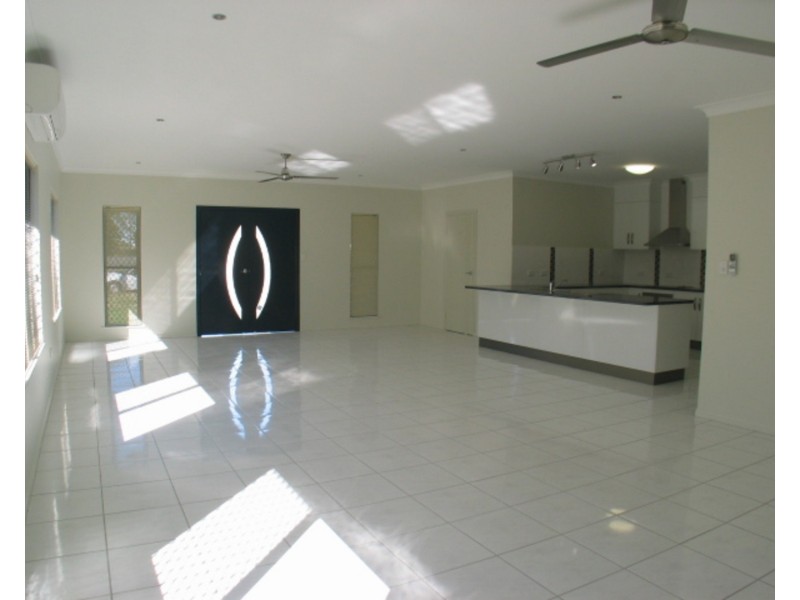 26 Skene Street, Bowen QLD 4805