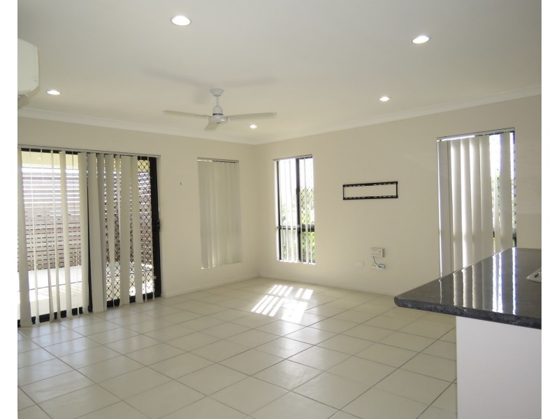 16 Sunshine Court, Bowen QLD 4805