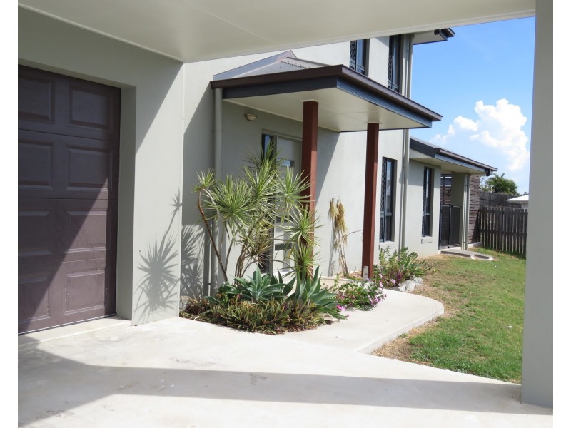 16 Sunshine Court, Bowen QLD 4805