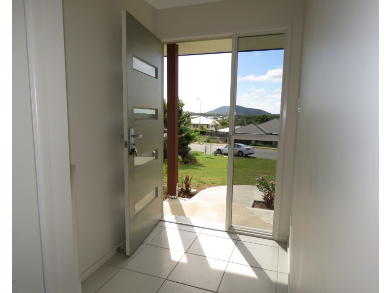 16 Sunshine Court, Bowen QLD 4805