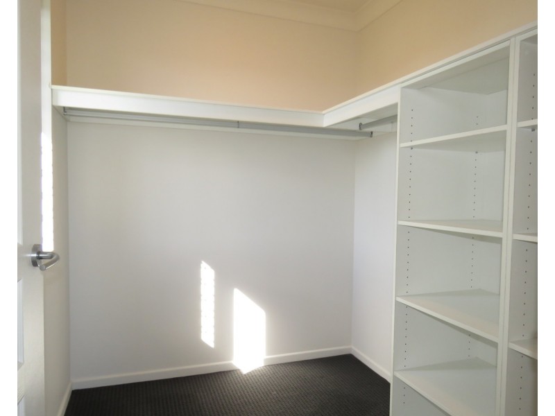 16 Sunshine Court, Bowen QLD 4805