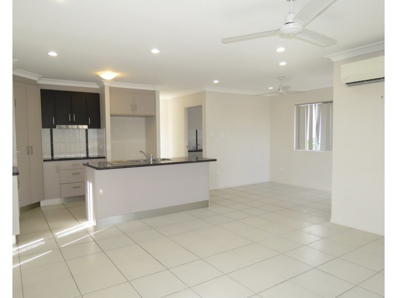 16 Sunshine Court, Bowen QLD 4805