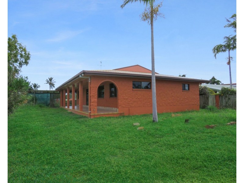 16 Oak Crescent, Bowen QLD 4805