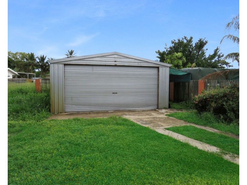 16 Oak Crescent, Bowen QLD 4805