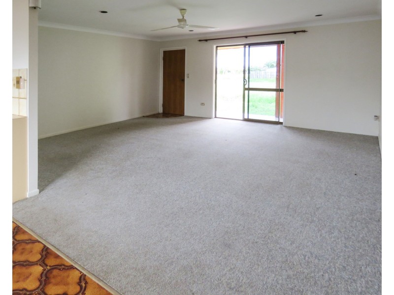 16 Oak Crescent, Bowen QLD 4805