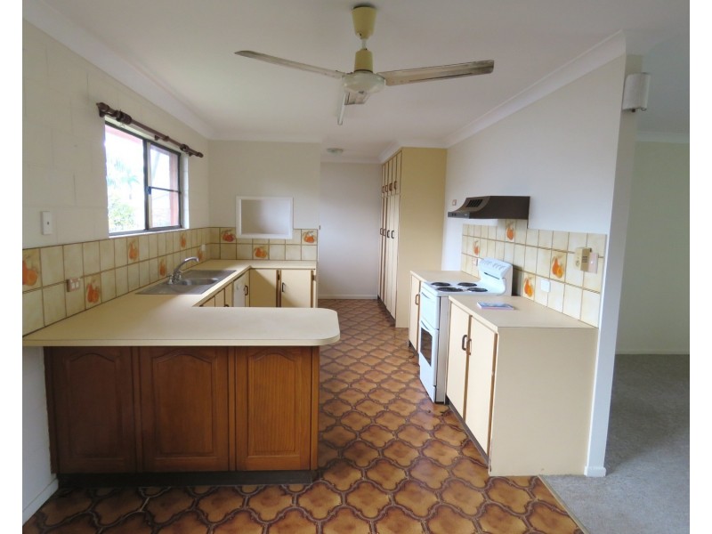 16 Oak Crescent, Bowen QLD 4805