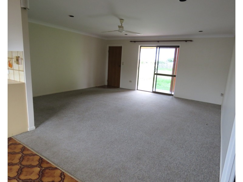 16 Oak Crescent, Bowen QLD 4805