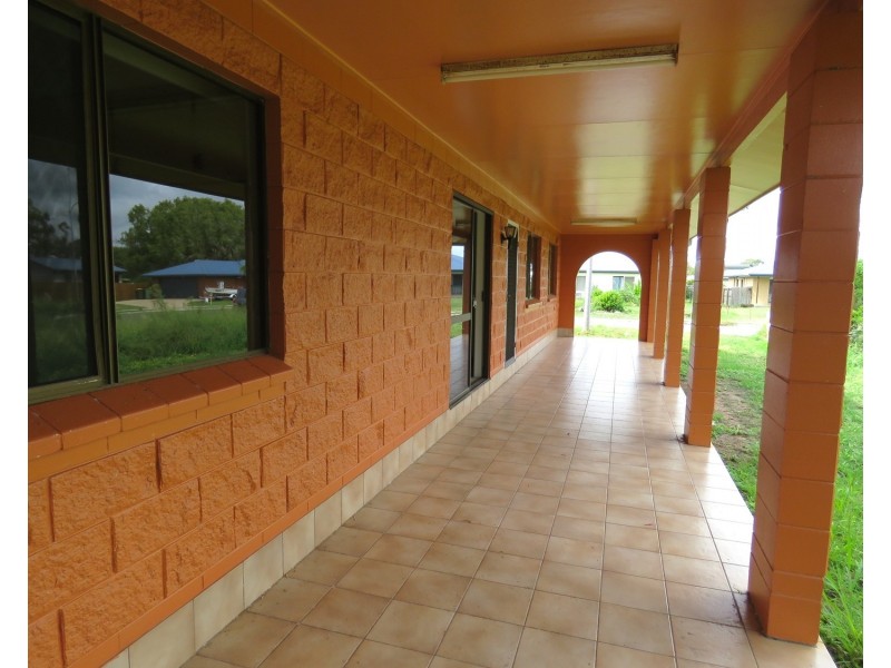 16 Oak Crescent, Bowen QLD 4805
