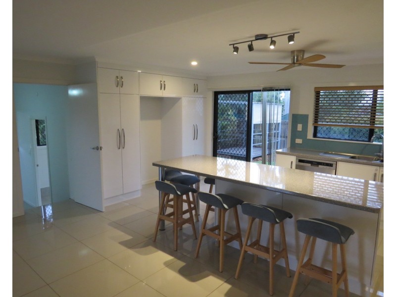 36 Creek Street, Bowen QLD 4805