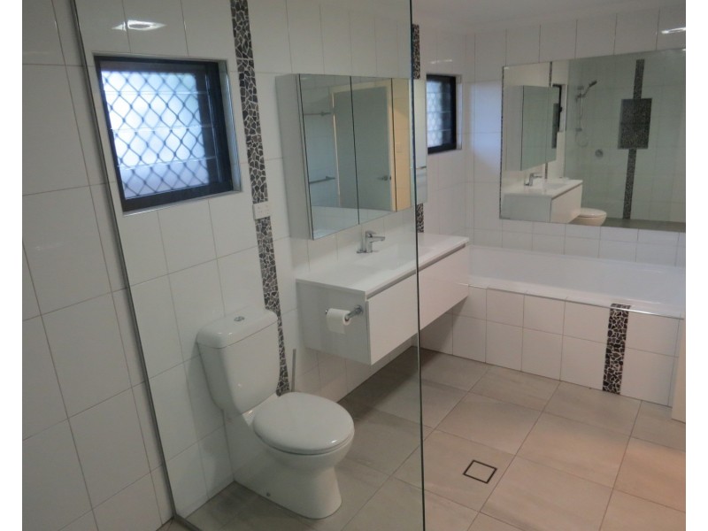 36 Creek Street, Bowen QLD 4805