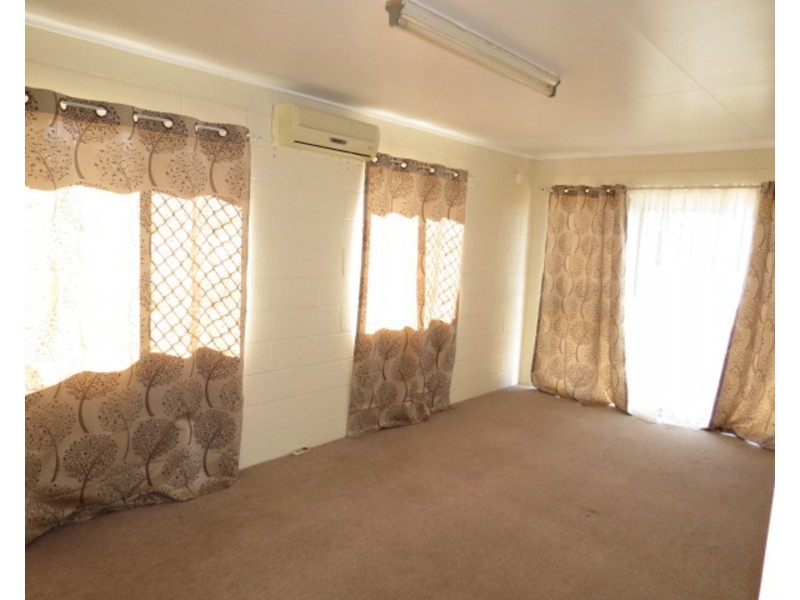 14 Kennedy Street, Bowen QLD 4805