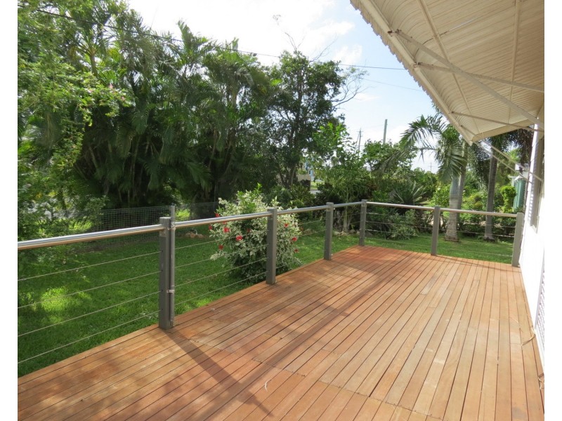 17 Gloucester Street, Bowen QLD 4805