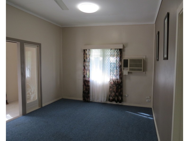 17 Gloucester Street, Bowen QLD 4805