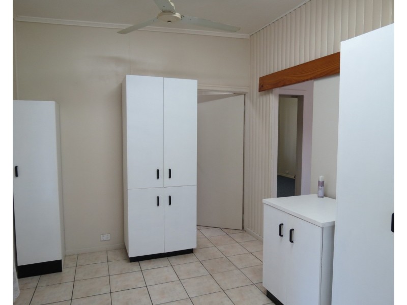 17 Gloucester Street, Bowen QLD 4805