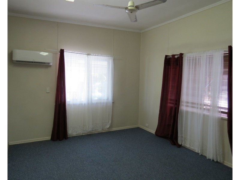 17 Gloucester Street, Bowen QLD 4805