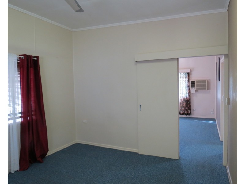 17 Gloucester Street, Bowen QLD 4805
